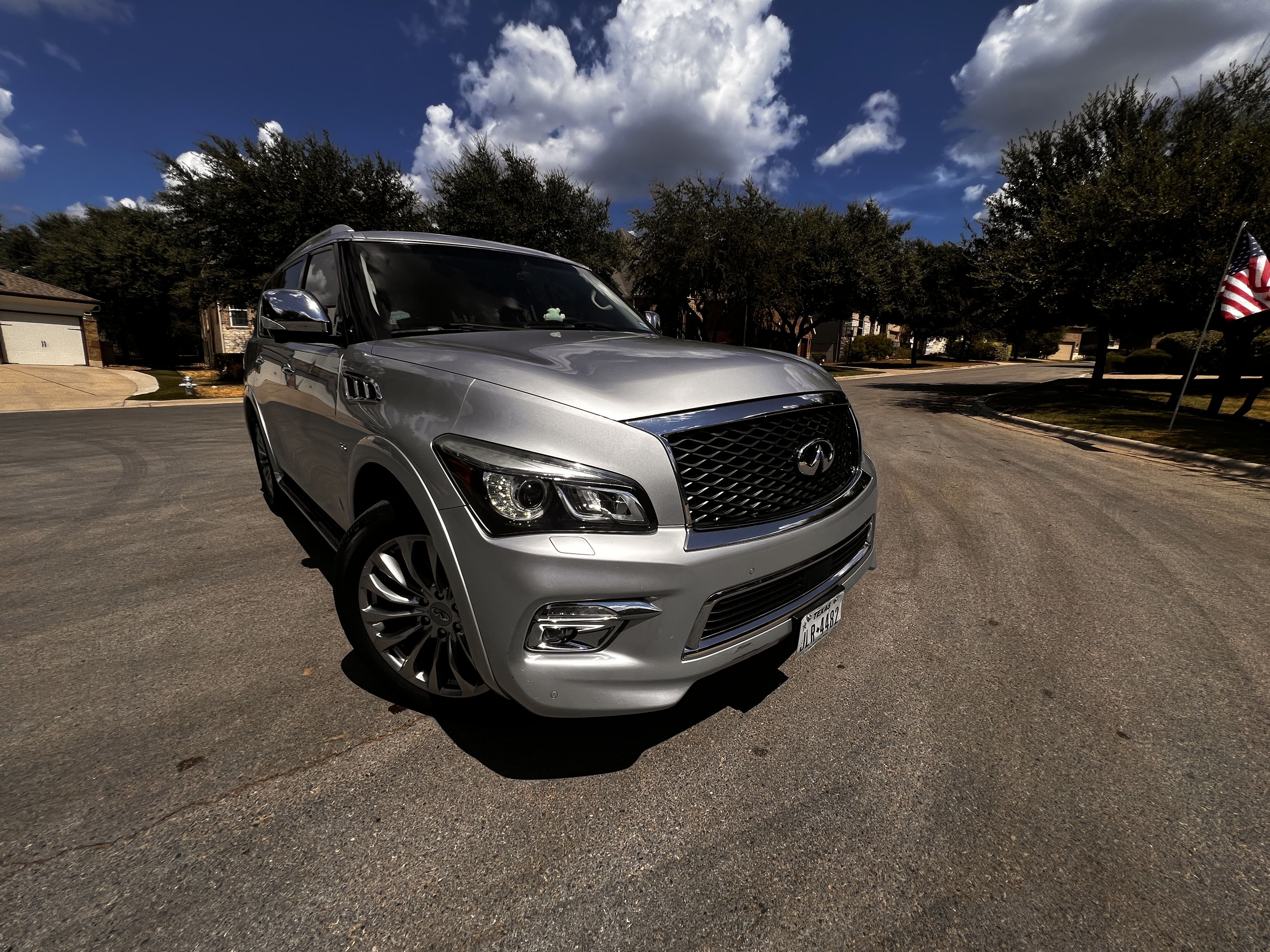 Used 2016 INFINITI QX80 2WD w/ Deluxe Technology Package image 5