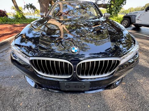 Used 2017 BMW M760i xDrive image 10