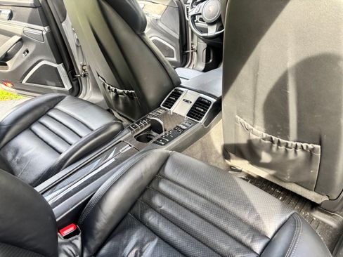 Used 2011 Porsche Panamera Turbo image 12