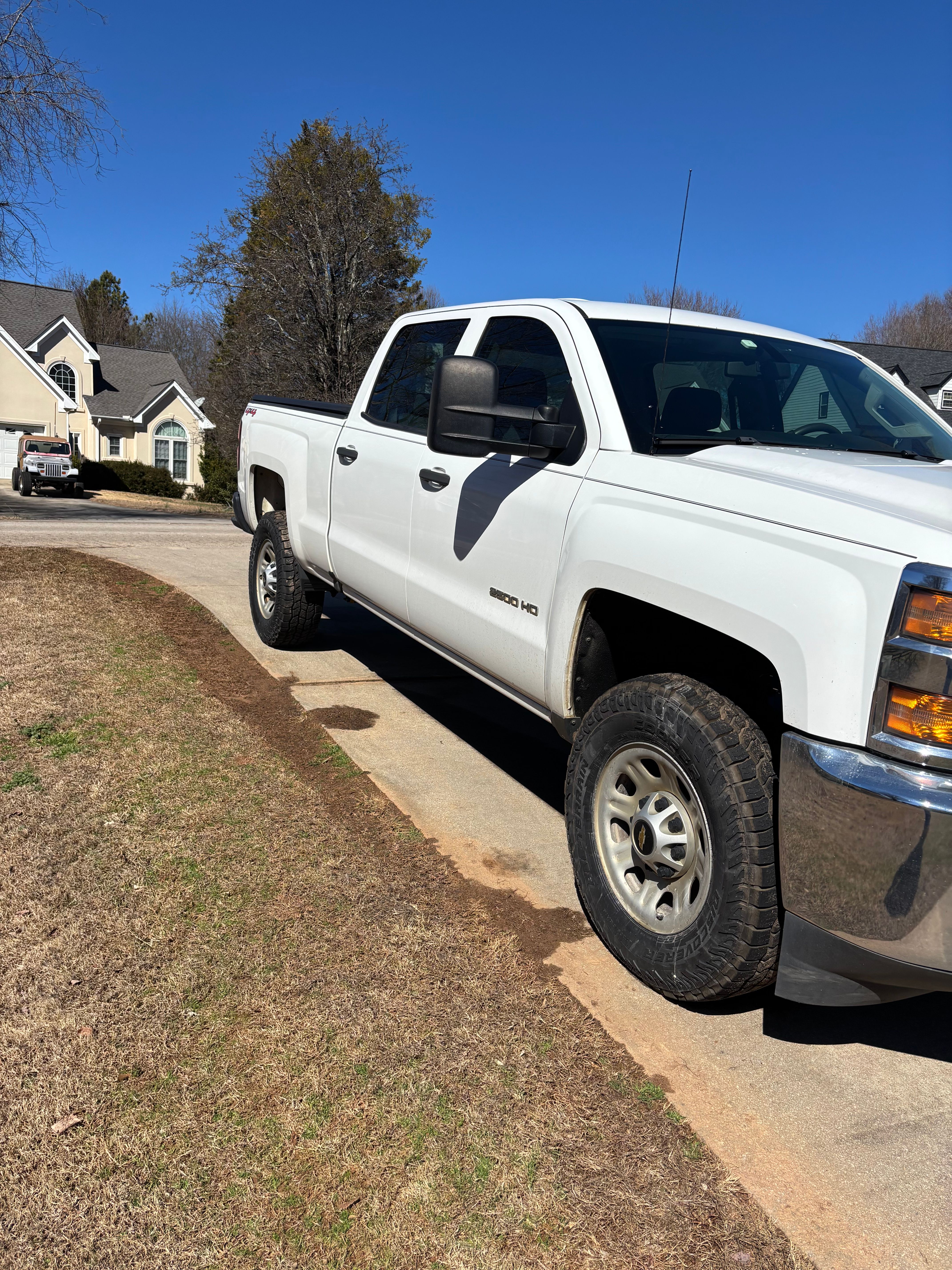 Used 2016 Chevrolet Silverado 2500 W/T AWD/4WD image 5