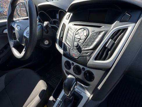 Used 2014 Ford Focus SE image 11