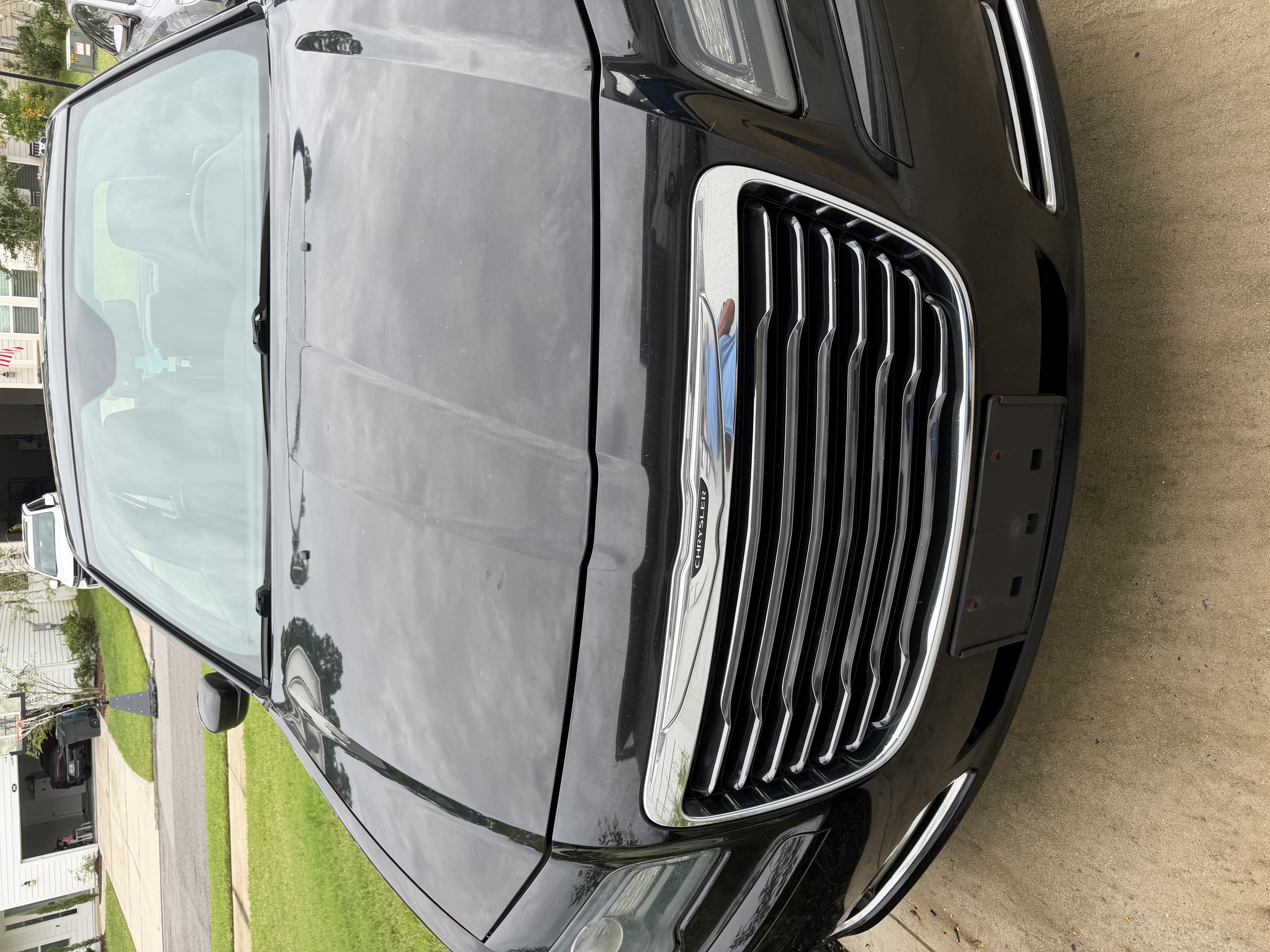 Used 2012 Chrysler 300 S RWD image 6