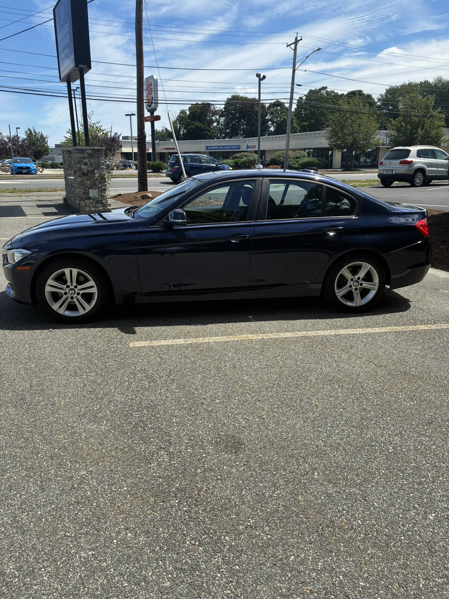 Used 2013 BMW 328i xDrive Sedan AWD/4WD image 2