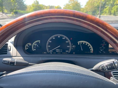 Used 2009 Mercedes-Benz CL 550 4MATIC image 21