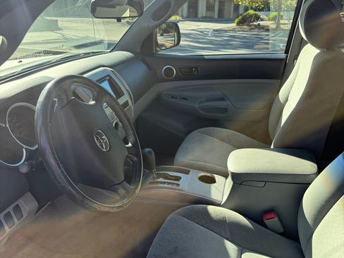 Used 2007 Toyota Tacoma PreRunner image 6