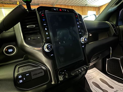 Used 2023 RAM 3500 Laramie AWD/4WD image 13