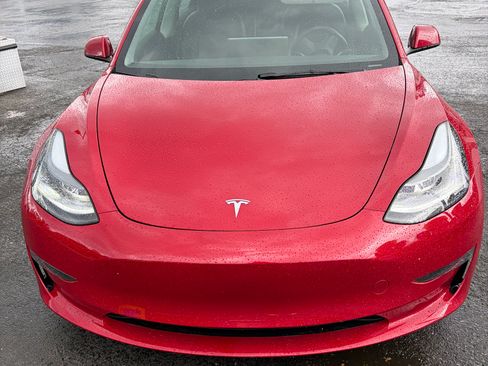 Used 2023 Tesla Model 3 Standard Range RWD image 2