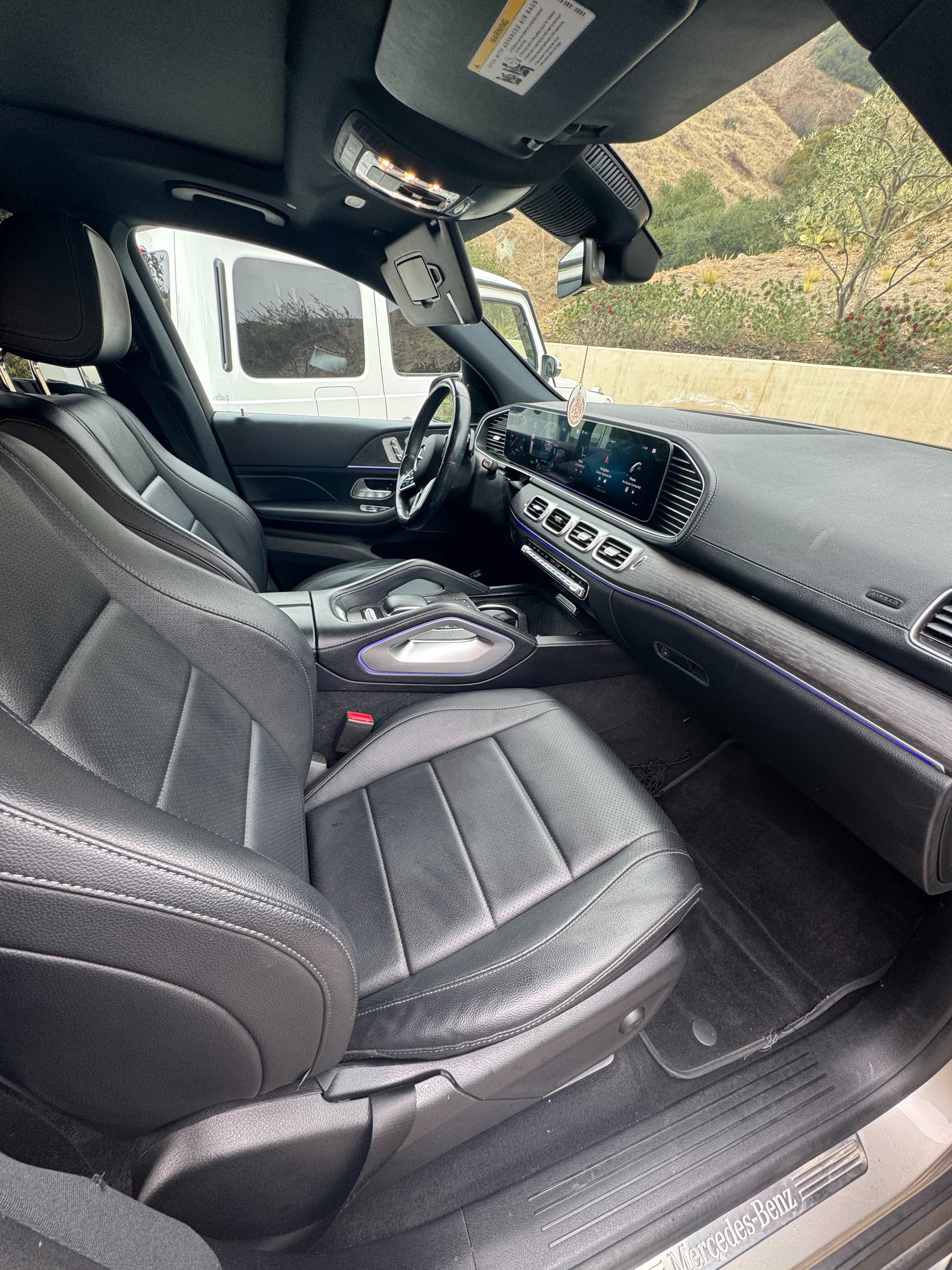 Used 2020 Mercedes-Benz GLS 450 4MATIC image 25