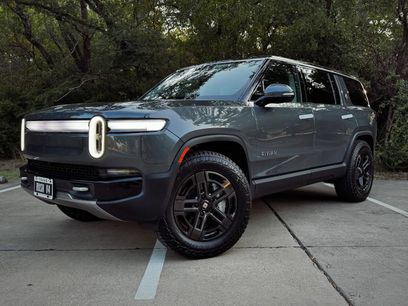 Used 2025 Rivian R1S Adventure