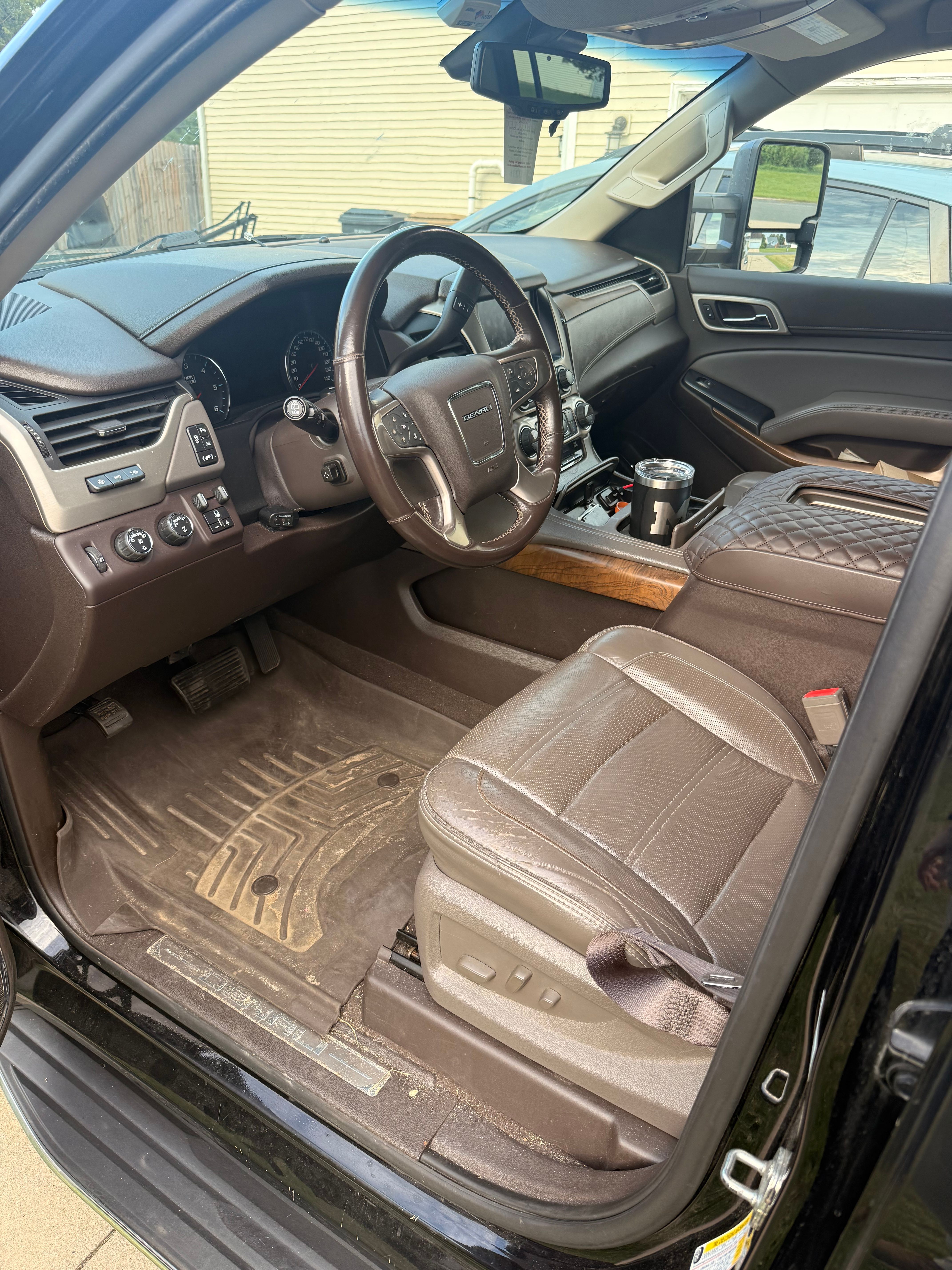 Used 2020 GMC Yukon XL Denali AWD/4WD image 9
