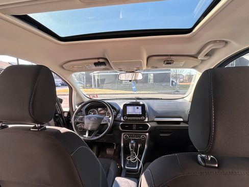 Used 2019 Ford EcoSport SE image 10