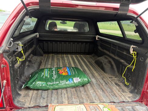Used 2015 Chevrolet Colorado Z71 RWD image 4