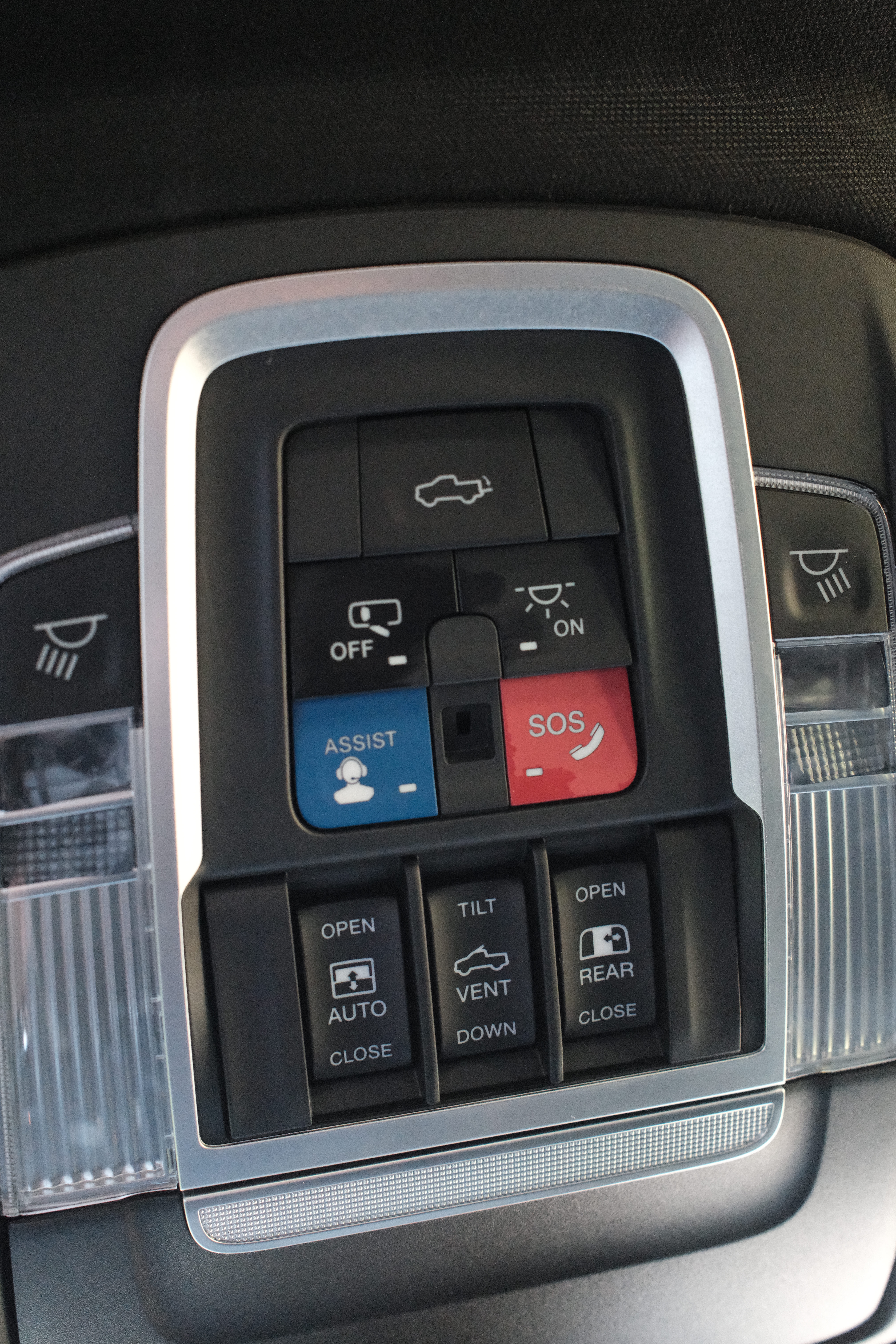 Used 2020 RAM 2500 Limited AWD/4WD image 16