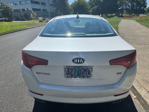 Used 2013 Kia Optima LX w/ Convenience Plus Pkg FWD image 2