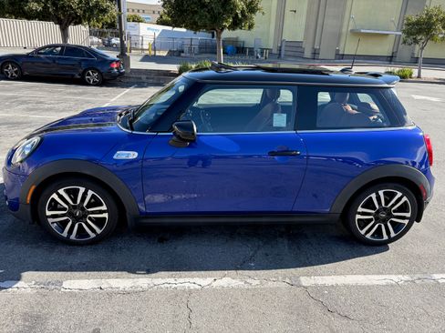 Used 2020 MINI Cooper S FWD image 6