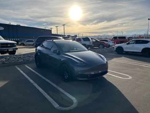 Used 2021 Tesla Model Y Performance image 6
