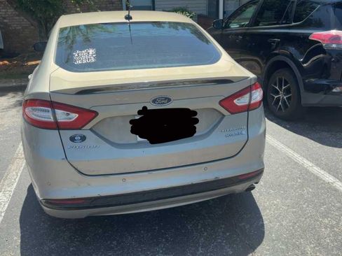 Used 2015 Ford Fusion Titanium FWD image 2