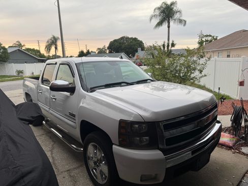 Used 2010 Chevrolet Silverado 1500 LT w/ Texas Edition RWD image 1