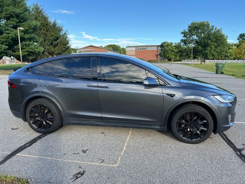 Used 2021 Tesla Model X Long Range AWD/4WD image 4