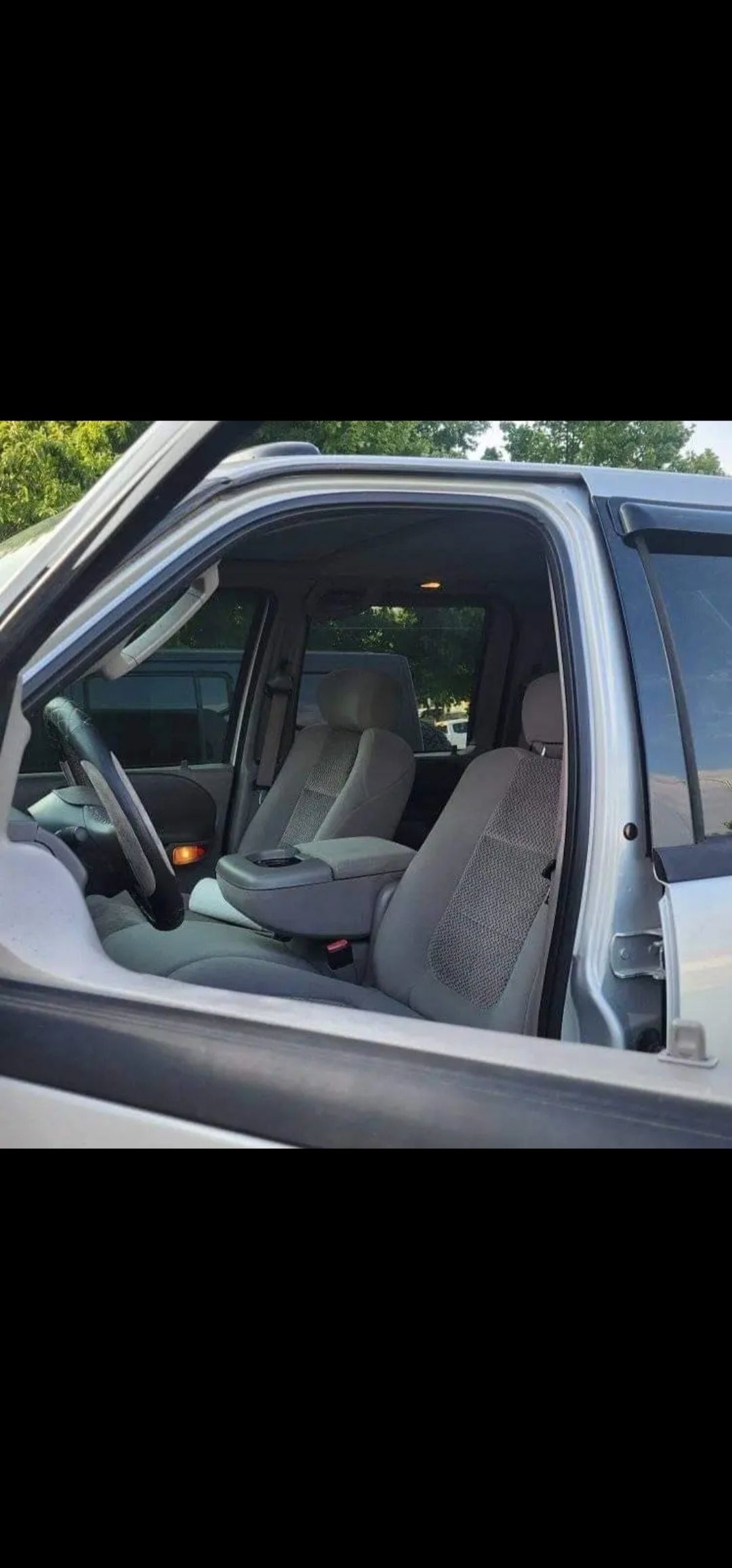 Used 2003 Ford F150 XLT AWD/4WD image 4