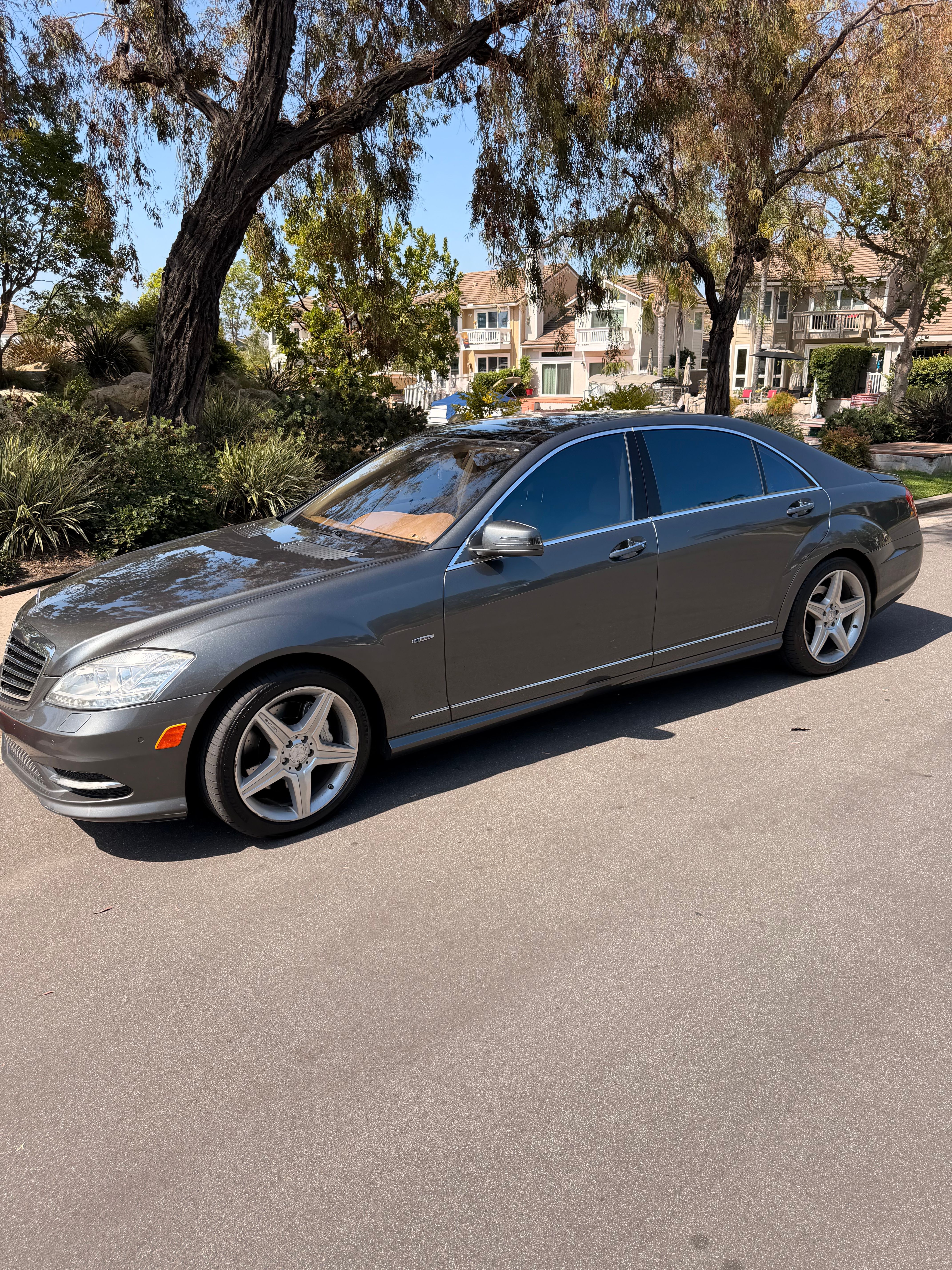 Used 2010 Mercedes-Benz S 400 image 8