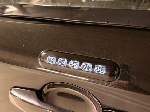 Used 2013 Ford Edge SEL image 16