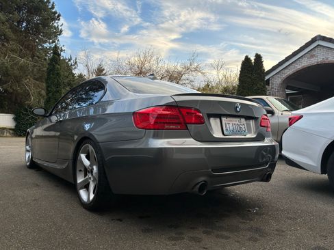 Used 2007 BMW 335i Coupe image 2
