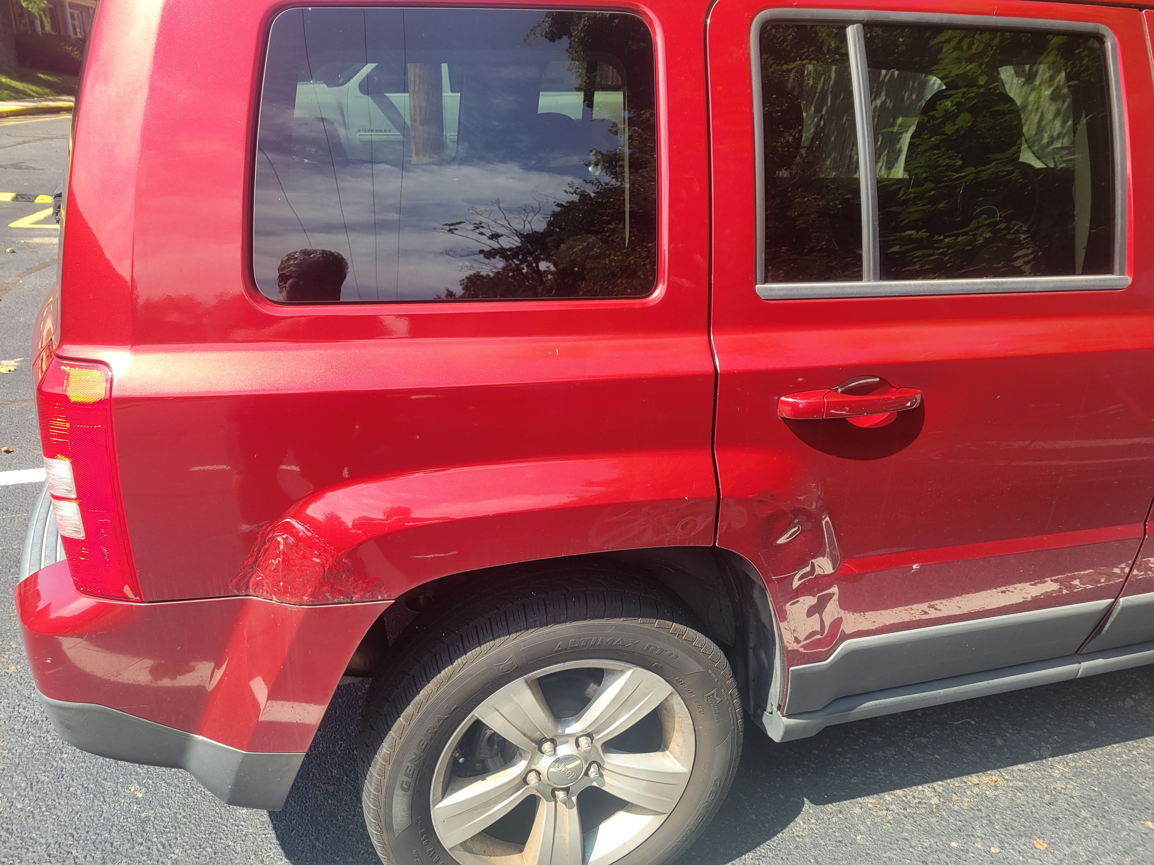 Used 2012 Jeep Patriot Latitude AWD/4WD image 2