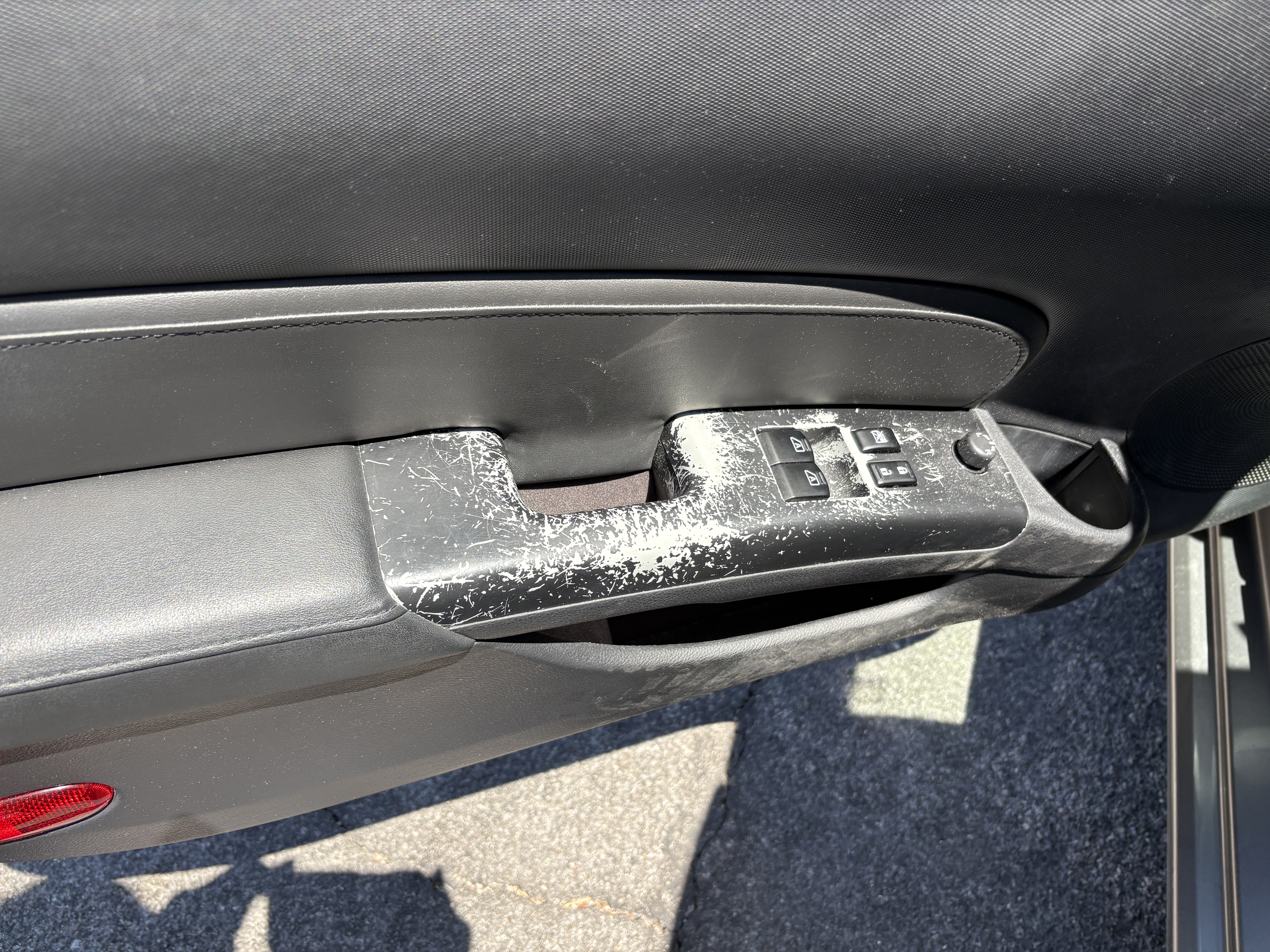 Used 2007 Nissan 350Z Touring RWD image 6