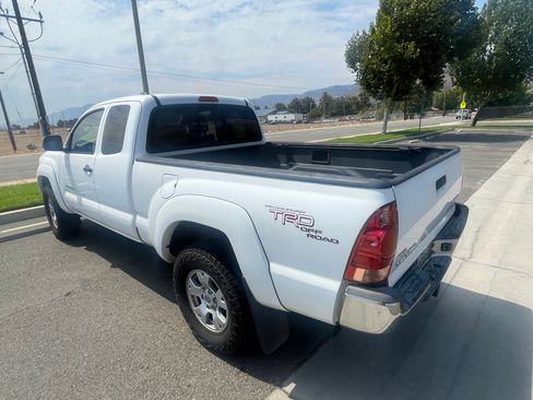 Used 2007 Toyota Tacoma PreRunner image 10