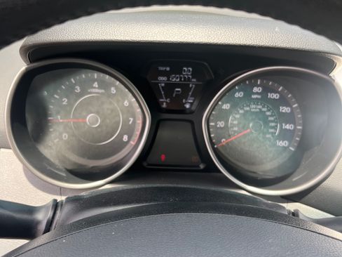 Used 2011 Hyundai Elantra Limited FWD image 8