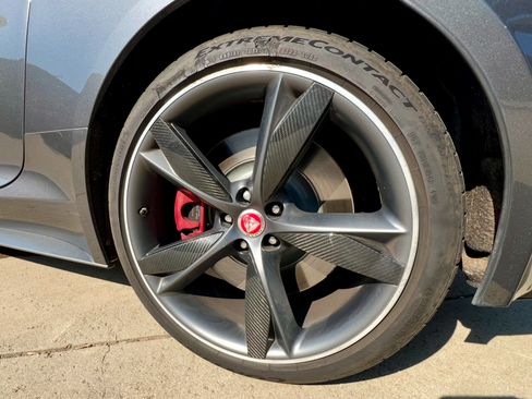 Used 2018 Jaguar F-TYPE R image 22