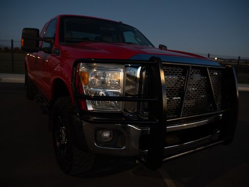 Used 2015 Ford F250 XLT w/ XLT Value Package image 26