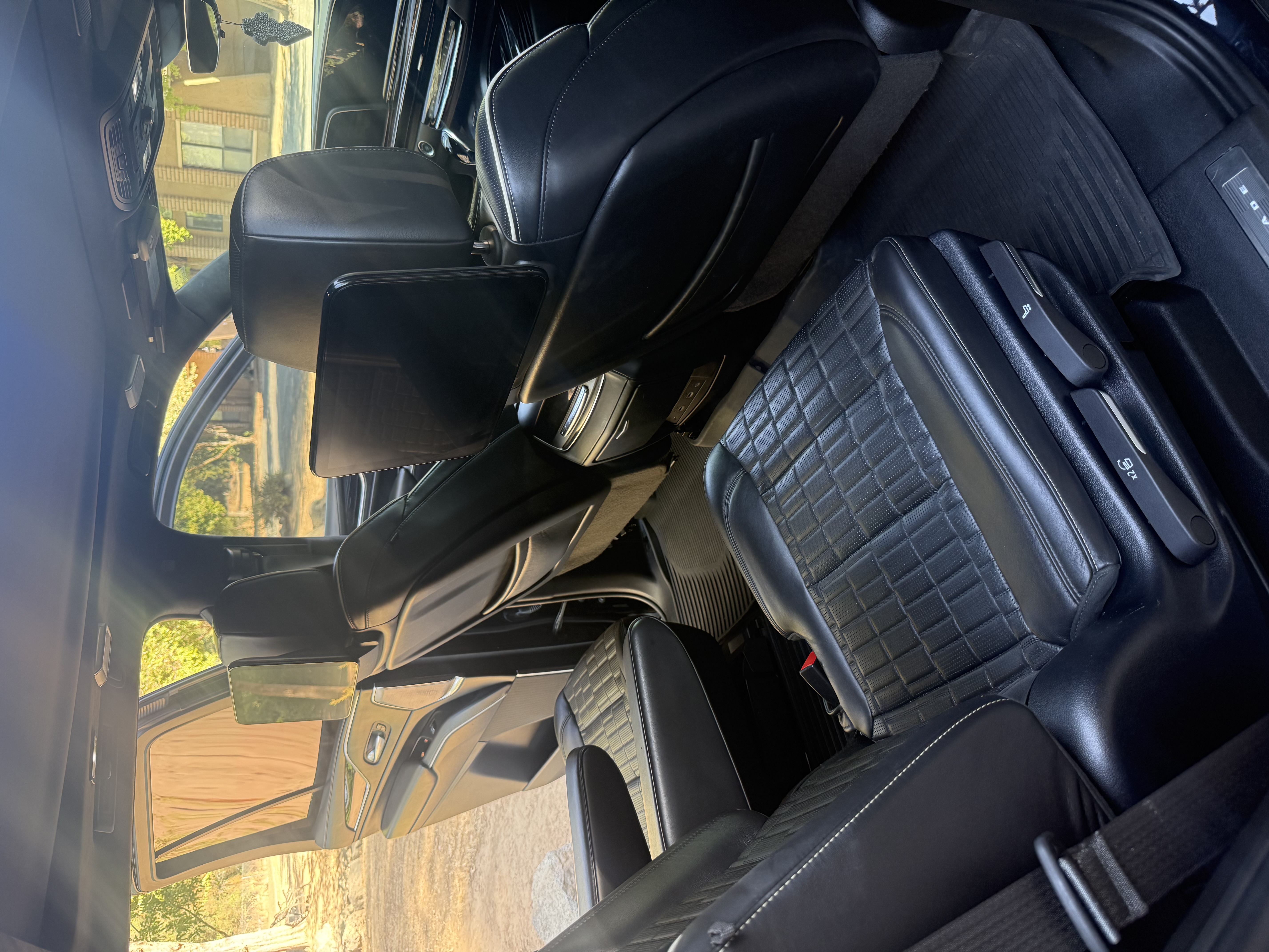 Used 2023 Cadillac Escalade V AWD/4WD image 13