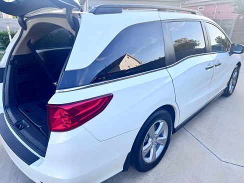 Used 2018 Honda Odyssey EX-L image 16