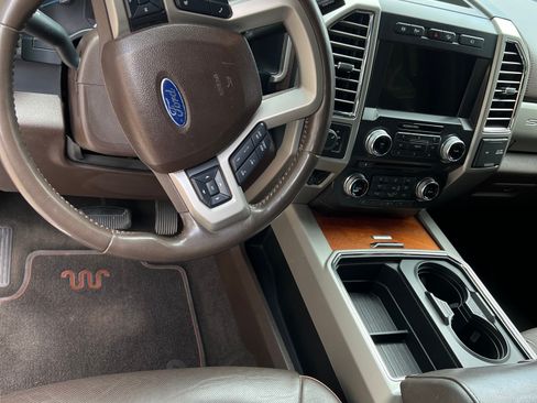 Used 2017 Ford F250 King Ranch w/ King Ranch Ultimate Package AWD/4WD image 12