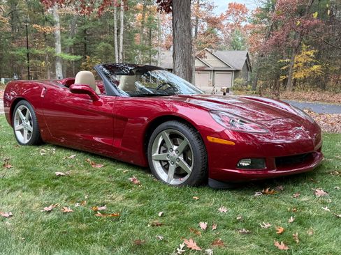 Used 2006 Chevrolet Corvette Convertible w/ Preferred Equipment Group image 8