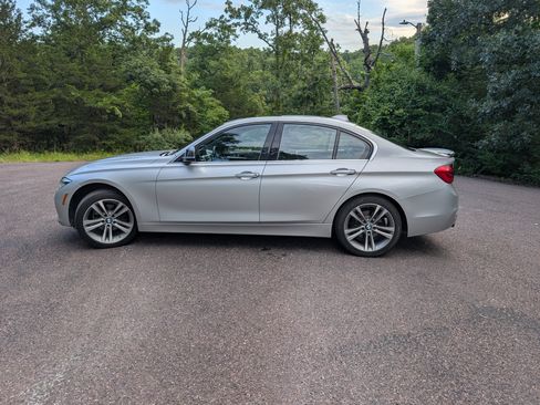 Used 2017 BMW 330i xDrive Sedan image 12