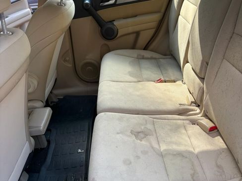 Used 2011 Honda CR-V LX image 6