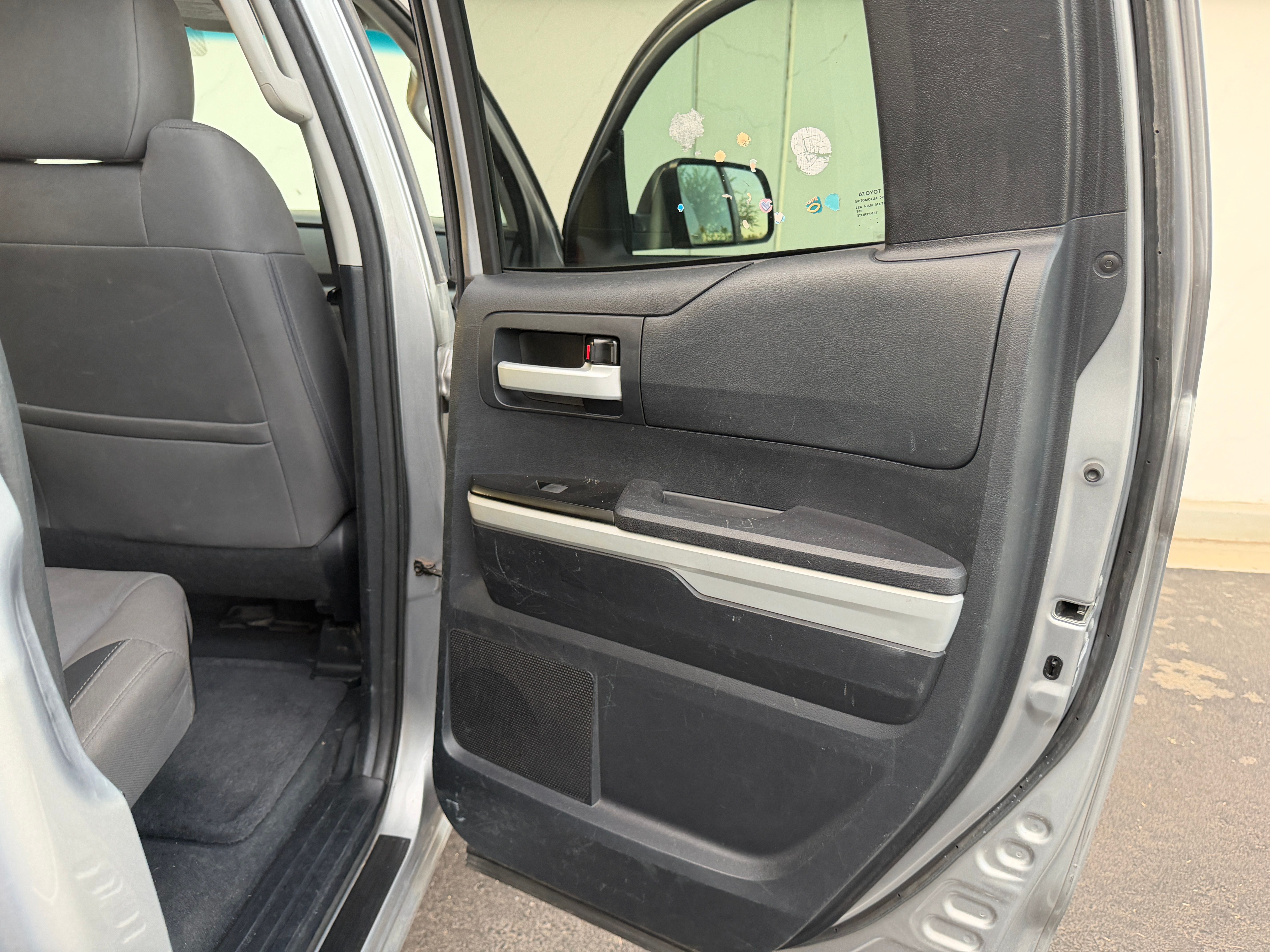 Used 2014 Toyota Tundra SR5 w/ SR5 Upgrade Package RWD image 8