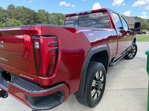 Used 2024 GMC Sierra 2500 Denali w/ Denali Reserve Package AWD/4WD image 6