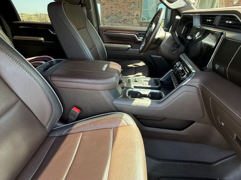 Used 2024 GMC Sierra 2500 Denali w/ Denali Reserve Package image 5