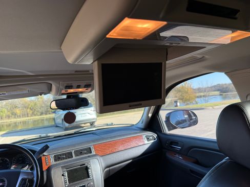 Used 2007 GMC Yukon SLT w/ SLT Preferred Equipment Group image 18