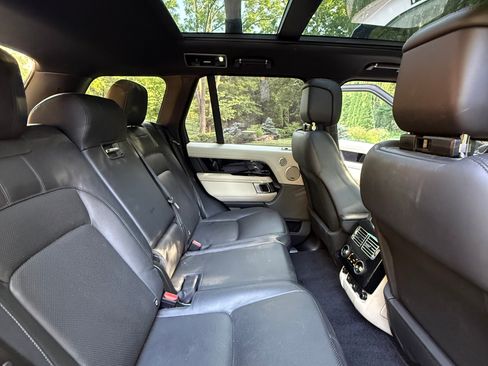 Used 2019 Land Rover Range Rover Supercharged AWD/4WD image 11