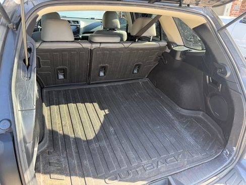 Used 2019 Subaru Outback 2.5i Limited w/ Popular Package #2 AWD/4WD image 10