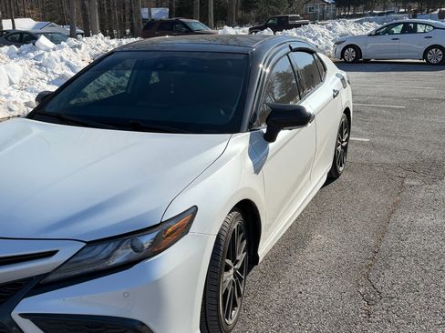 Used 2022 Toyota Camry XSE image 1