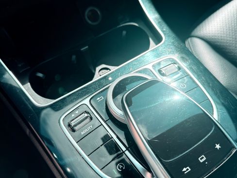 Used 2015 Mercedes-Benz C 300 Sedan image 12