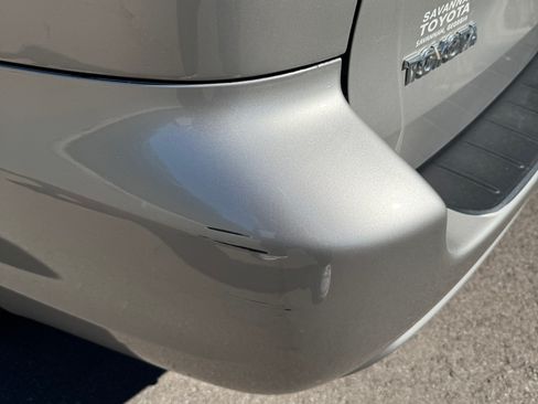 Used 2010 Toyota Sienna LE image 12