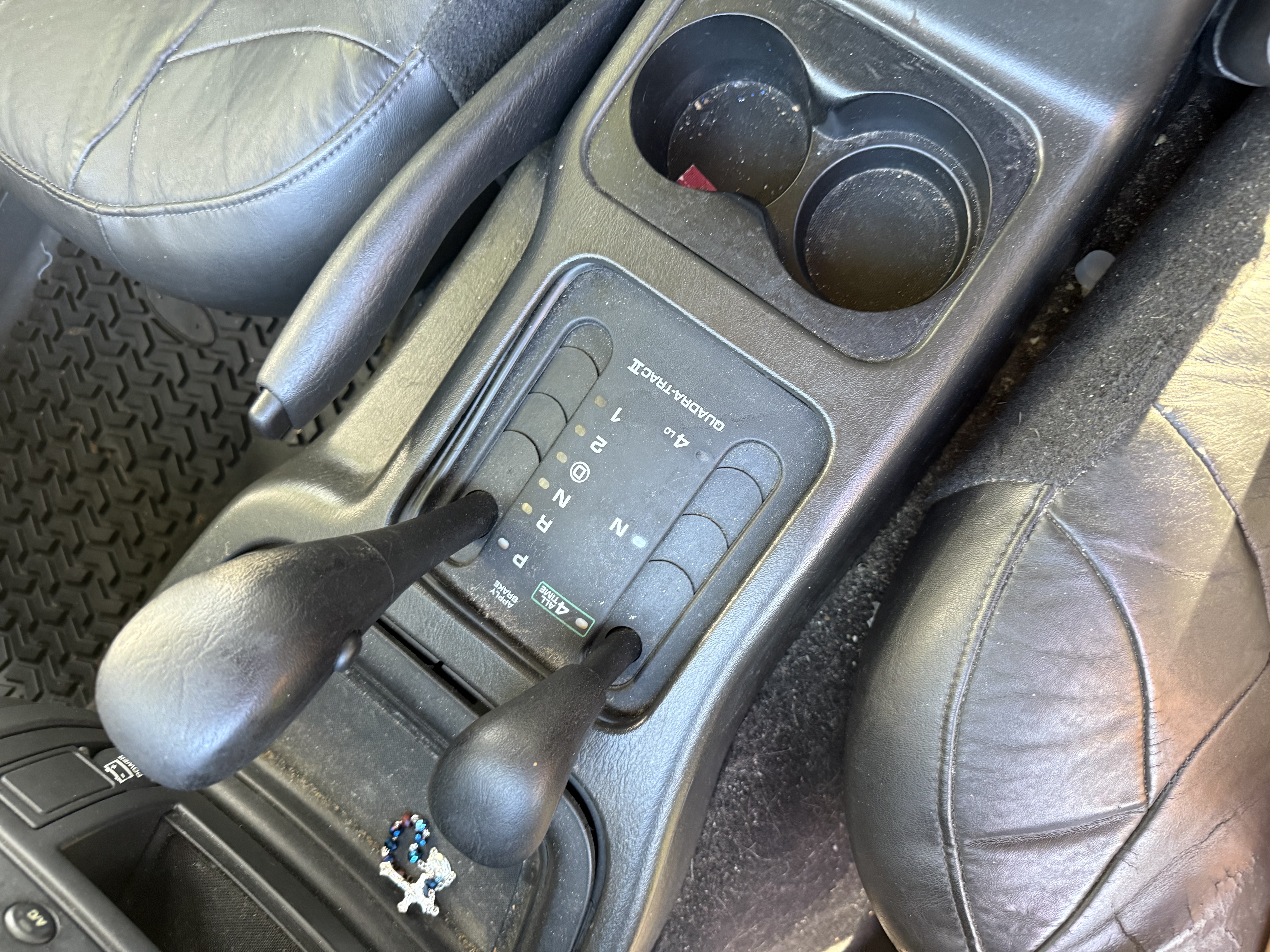 Used 2004 Jeep Grand Cherokee Laredo w/ Convenience Group AWD/4WD image 11