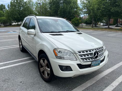 Used 2010 Mercedes-Benz ML 350 4MATIC image 1